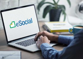 Ha-poucos-meses-do-prazo-final-empresas-tem-dificuldade-em-se-adaptar-ao-eSocial-Foto-Projeta-Tecnologia